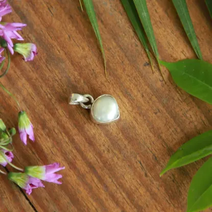 Picture of Pure Silver Pendant With Natural Pearl Unisex / 1.9 Gram